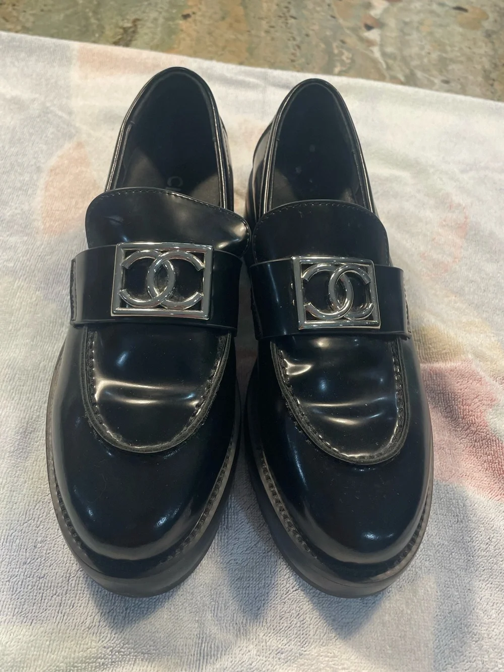 Chanel Loafers CC Logo Black Leather - size 10